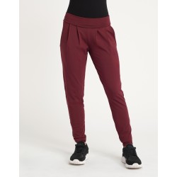 Le pantalon de danse ample...